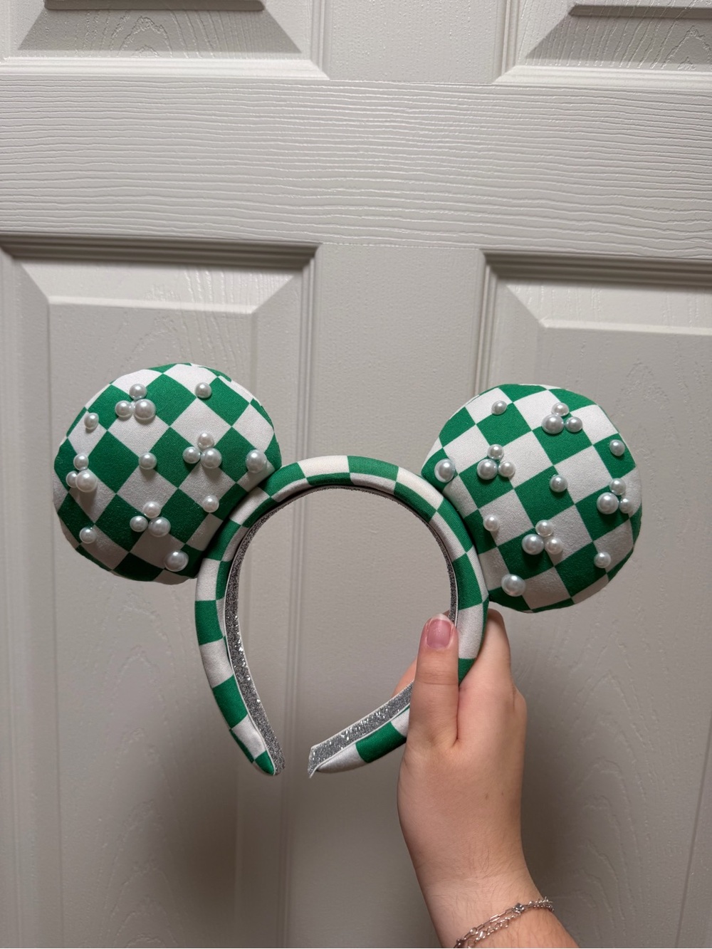 Green and White Checkered Pearl Accent Ear Headband